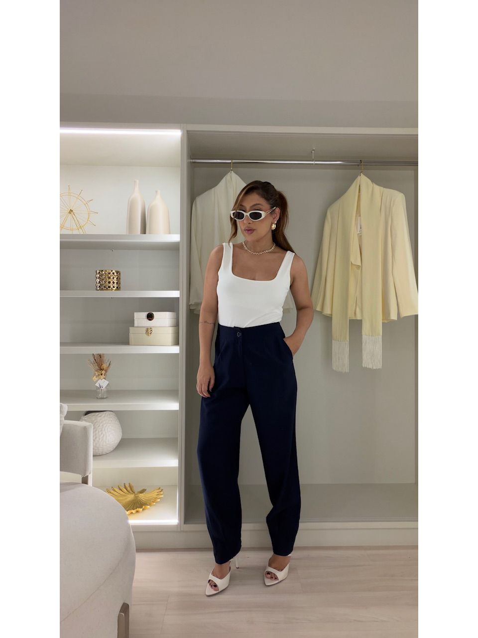 CALÇA JULIANA BOTÃO MARINHO - 0082260055 - CAROLLA FERRARO