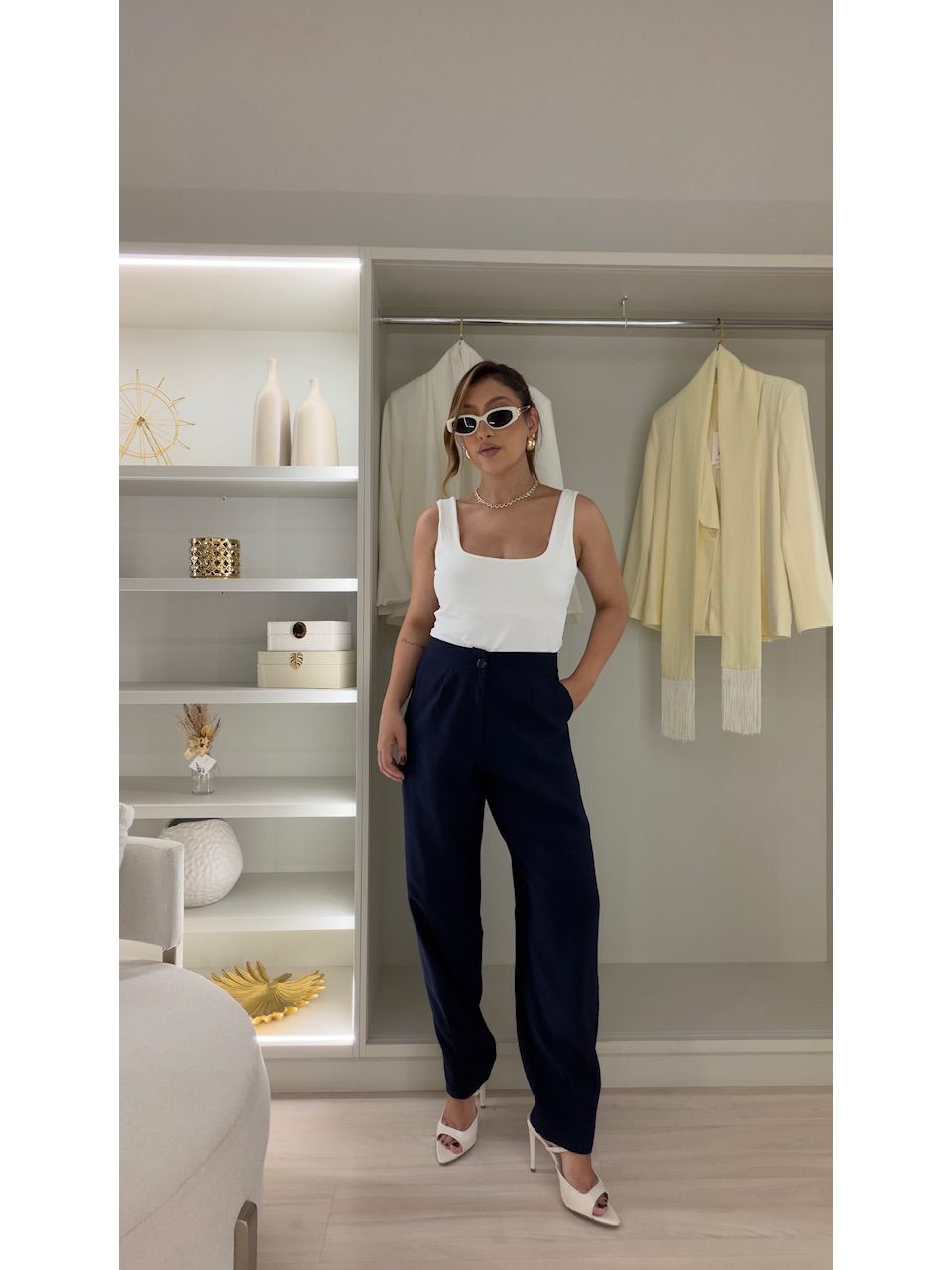 CALÇA JULIANA BOTÃO MARINHO