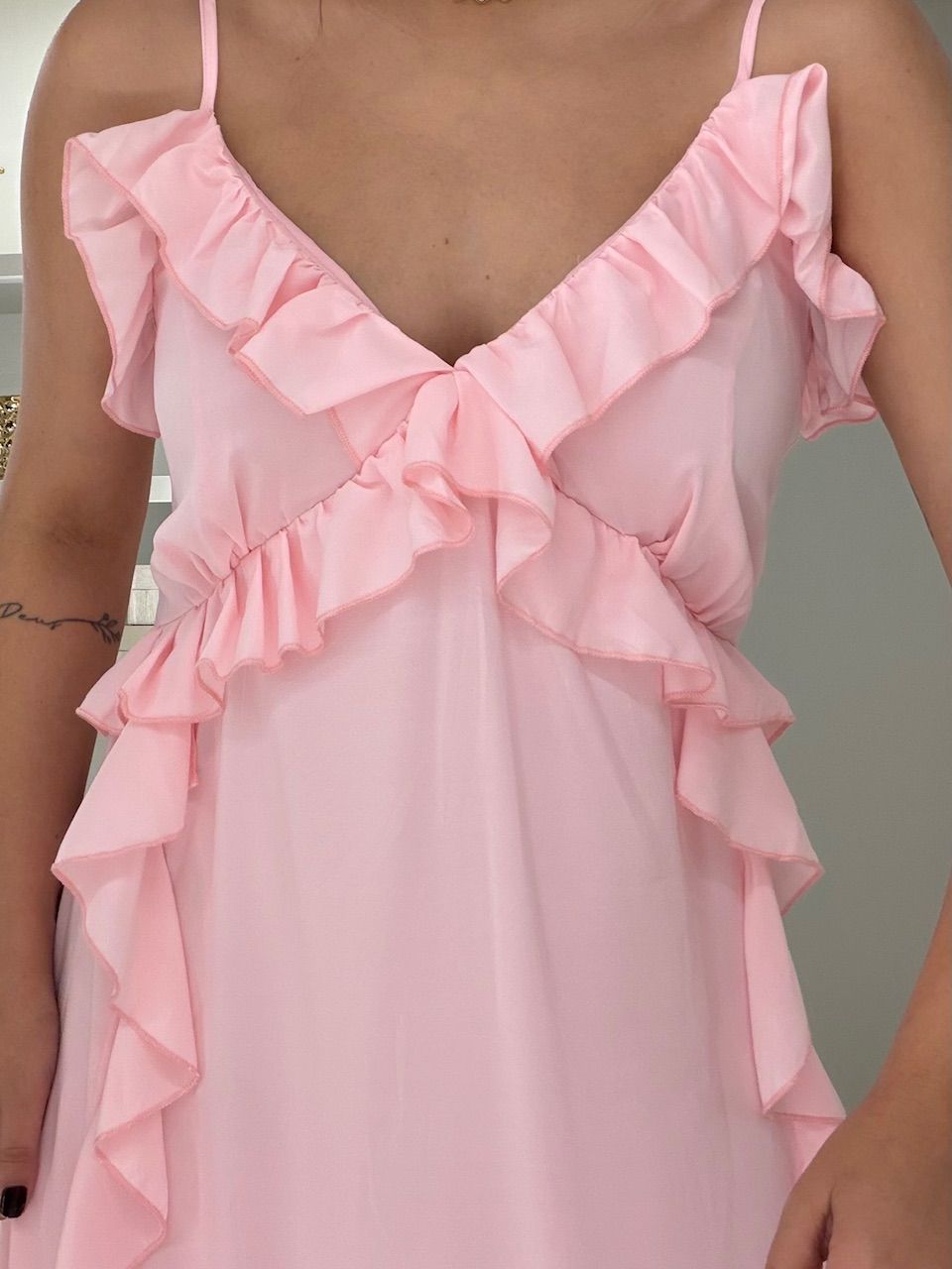 VESTIDO MARINA BABADOS ROSA