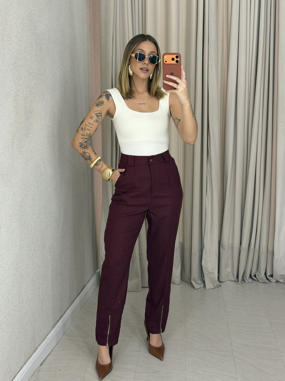 CALÇA ROSE ZÍPER VINHO