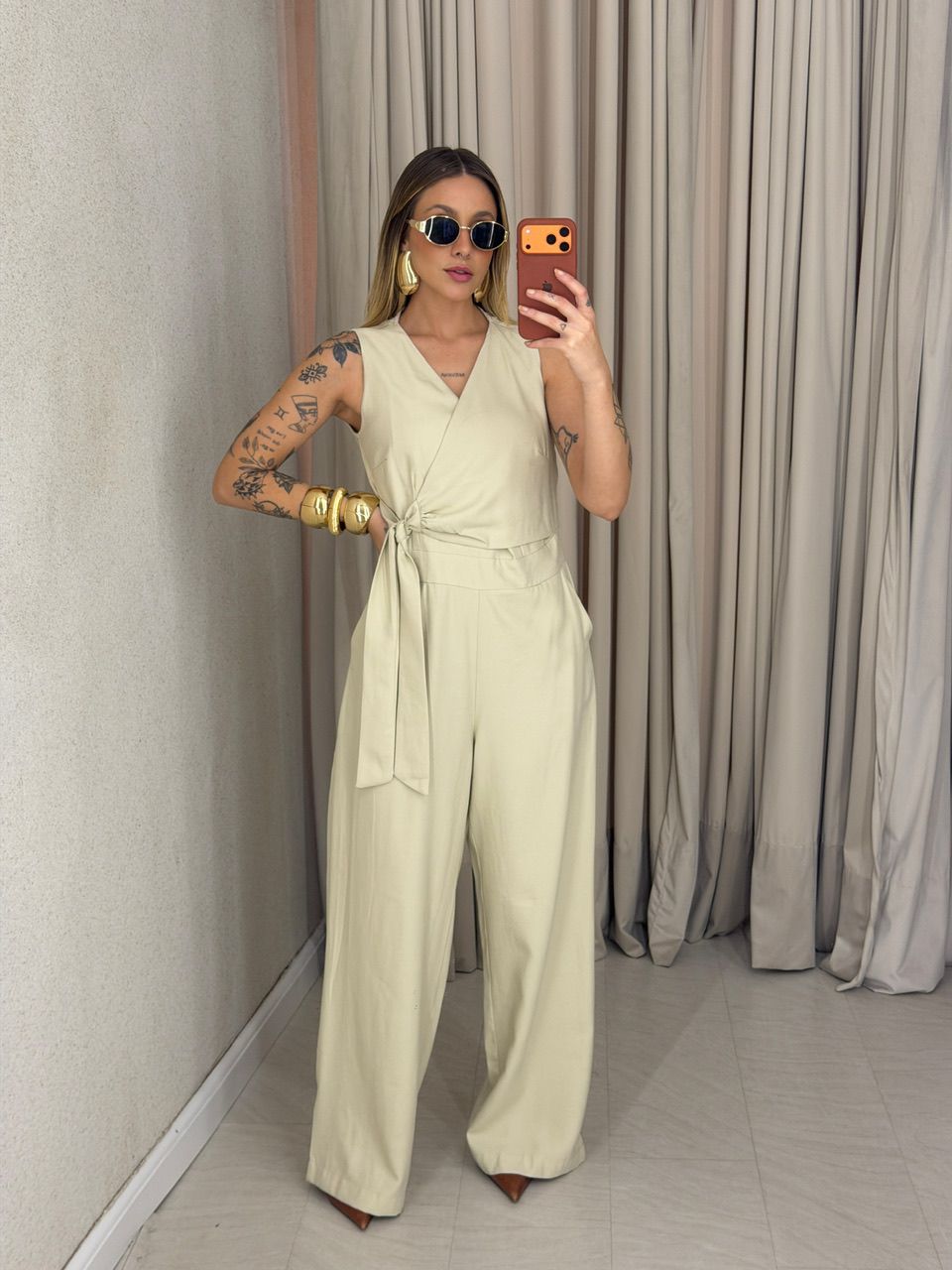 MACACÃO MICAELA AMARRAÇÃO CREME - 0075180087 - CAROLLA FERRARO