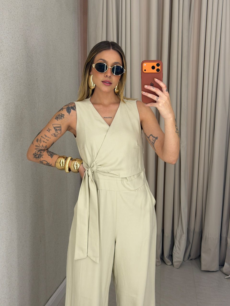 MACACÃO MICAELA AMARRAÇÃO CREME