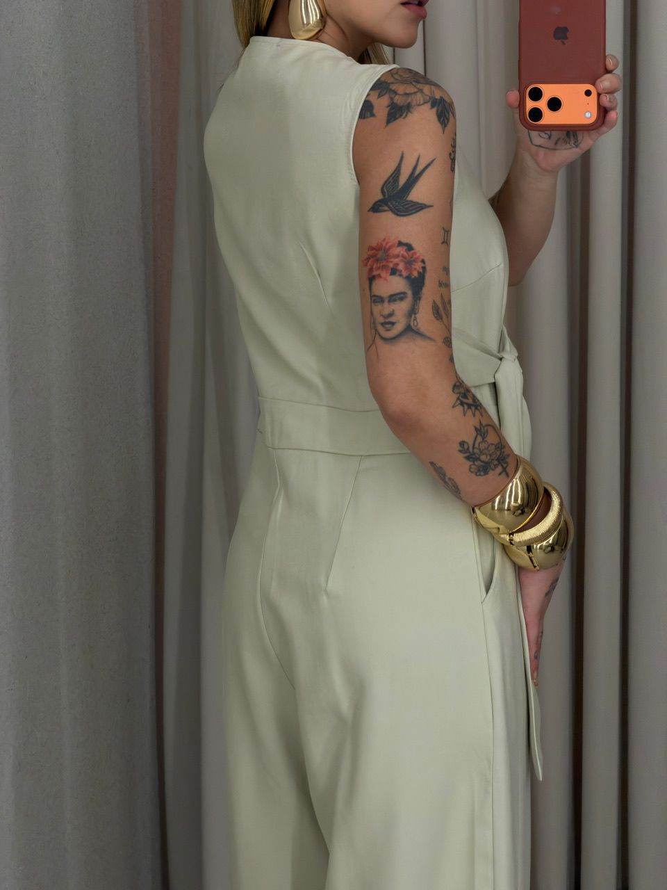 MACACÃO MICAELA AMARRAÇÃO CREME