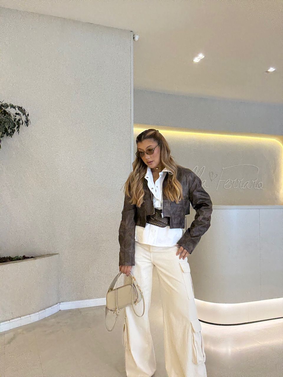 CALÇA SUZANE CARGO CRU - 0076550132 - CAROLLA FERRARO