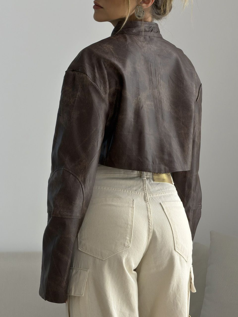 JAQUETA VIRGINIA CROPPED MARROM