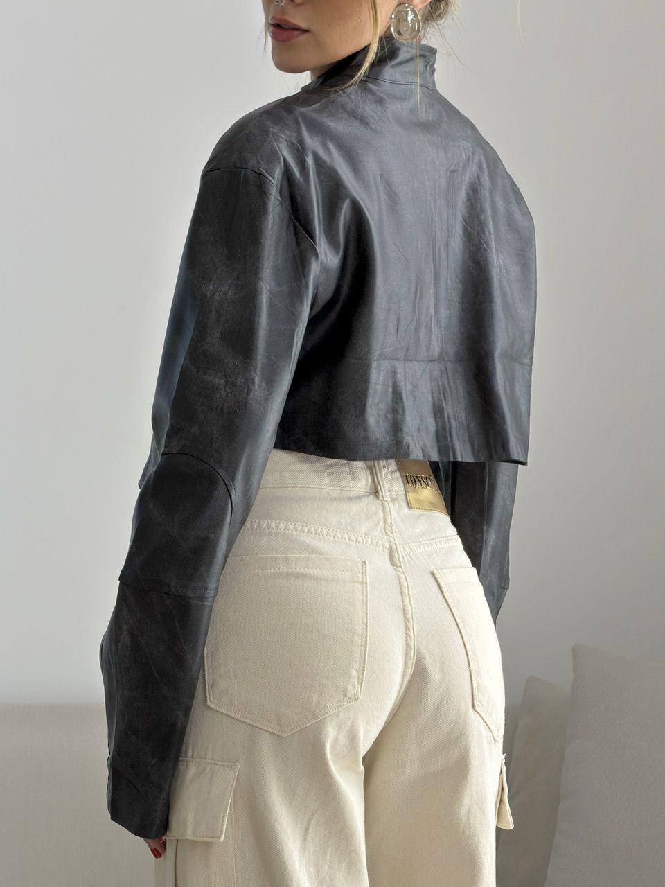 JAQUETA VIRGINIA CROPPED PRETA