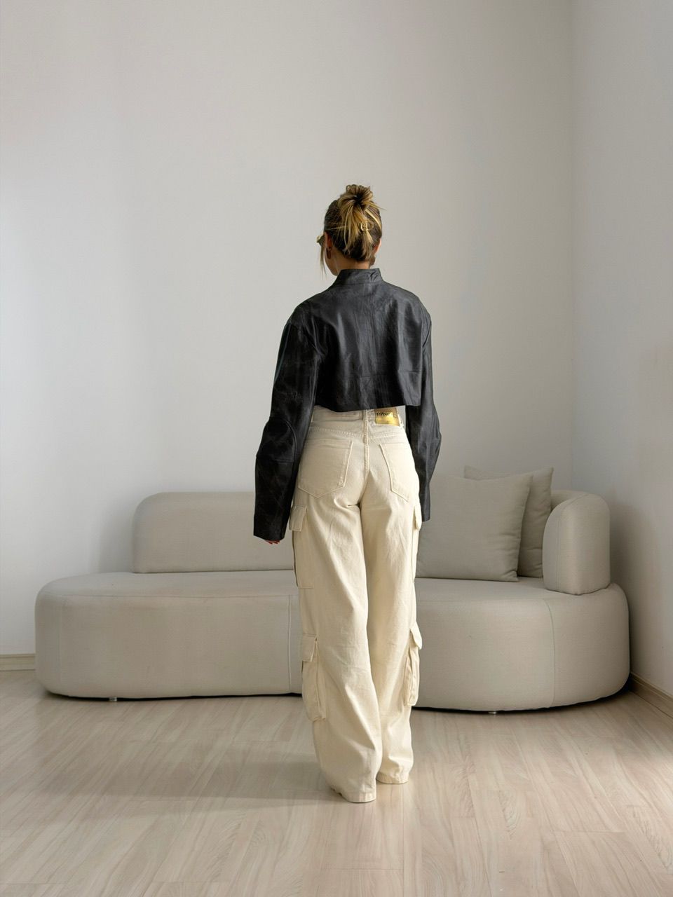 JAQUETA VIRGINIA CROPPED PRETA