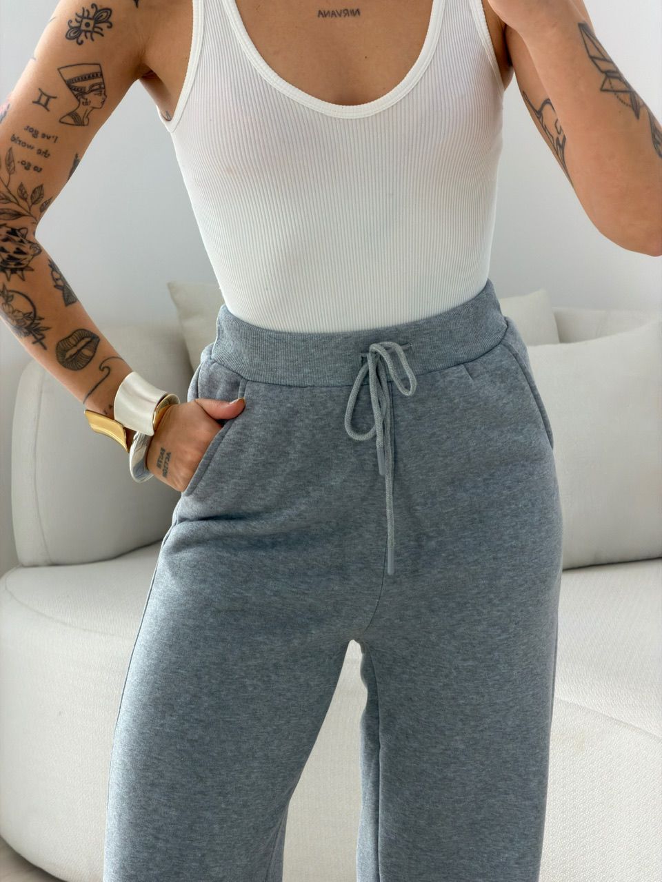 CALÇA THALIA MOLETOM CINZA
