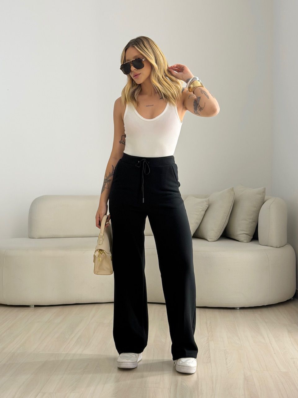CALÇA THALIA MOLETOM PRETA