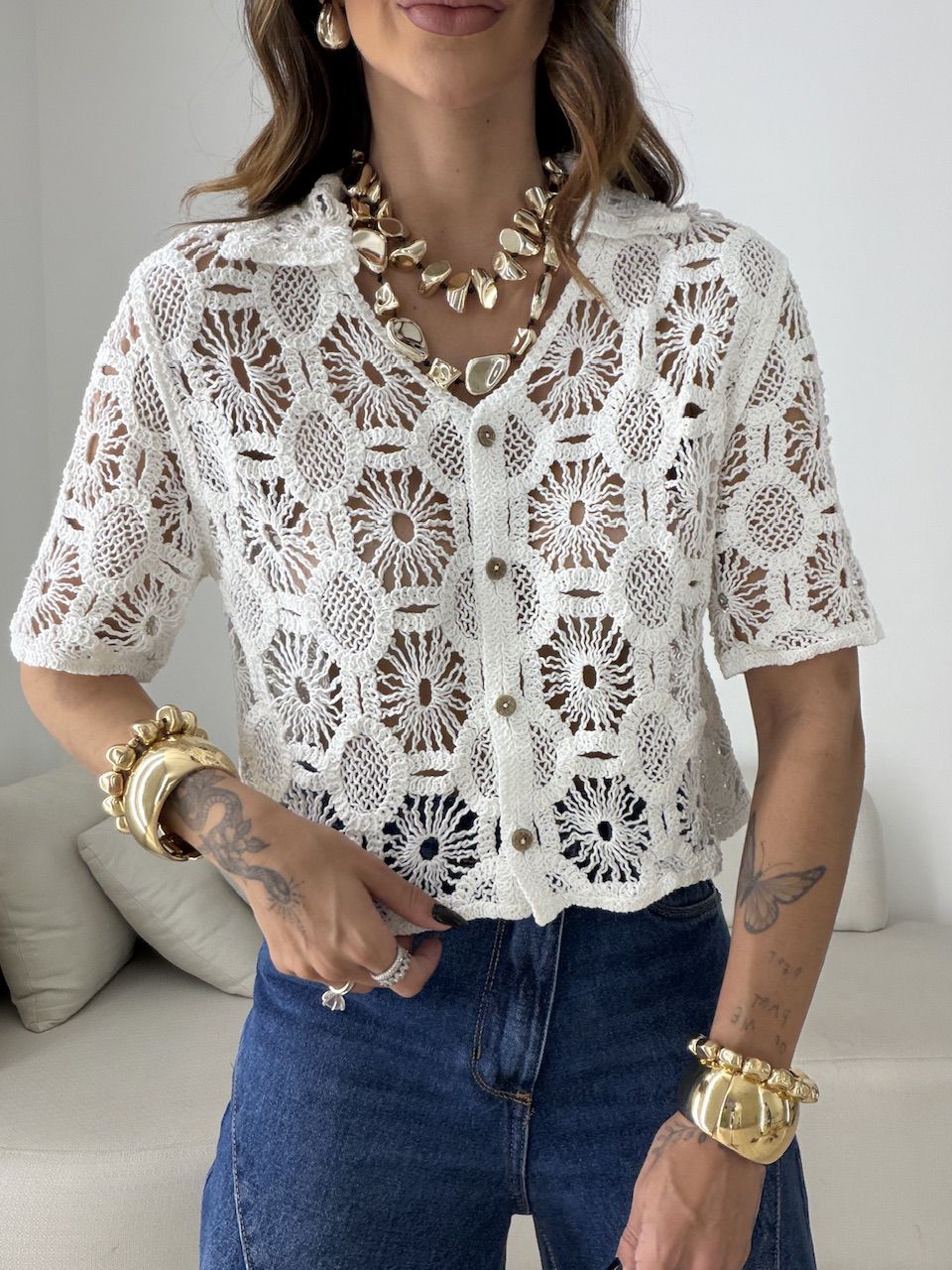 CAMISA FLORA CROCHÊ OFF