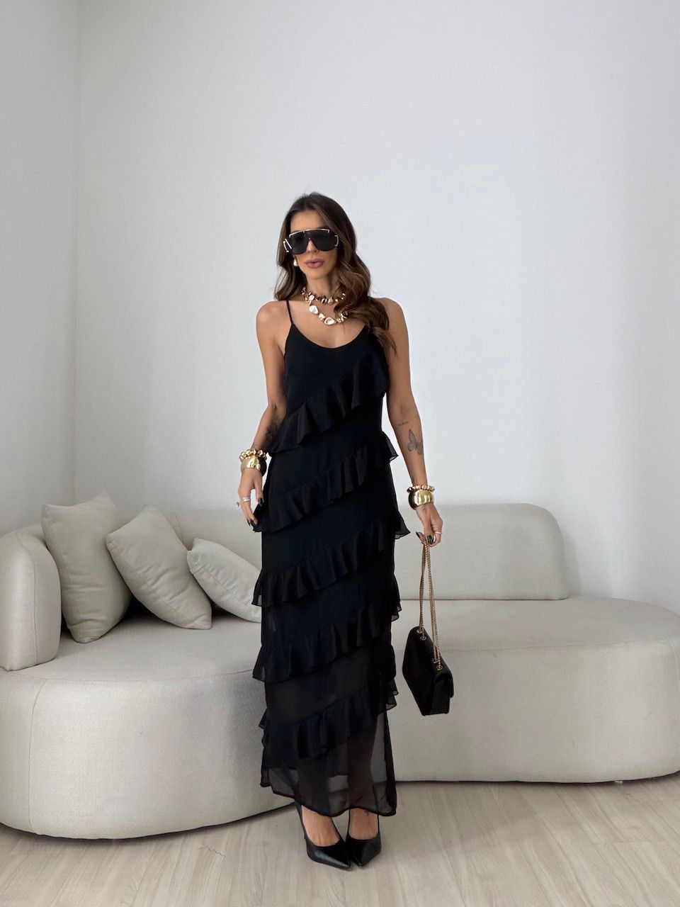 VESTIDO CINTIA BABADOS PRETO