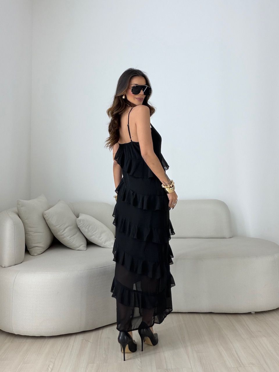 VESTIDO CINTIA BABADOS PRETO