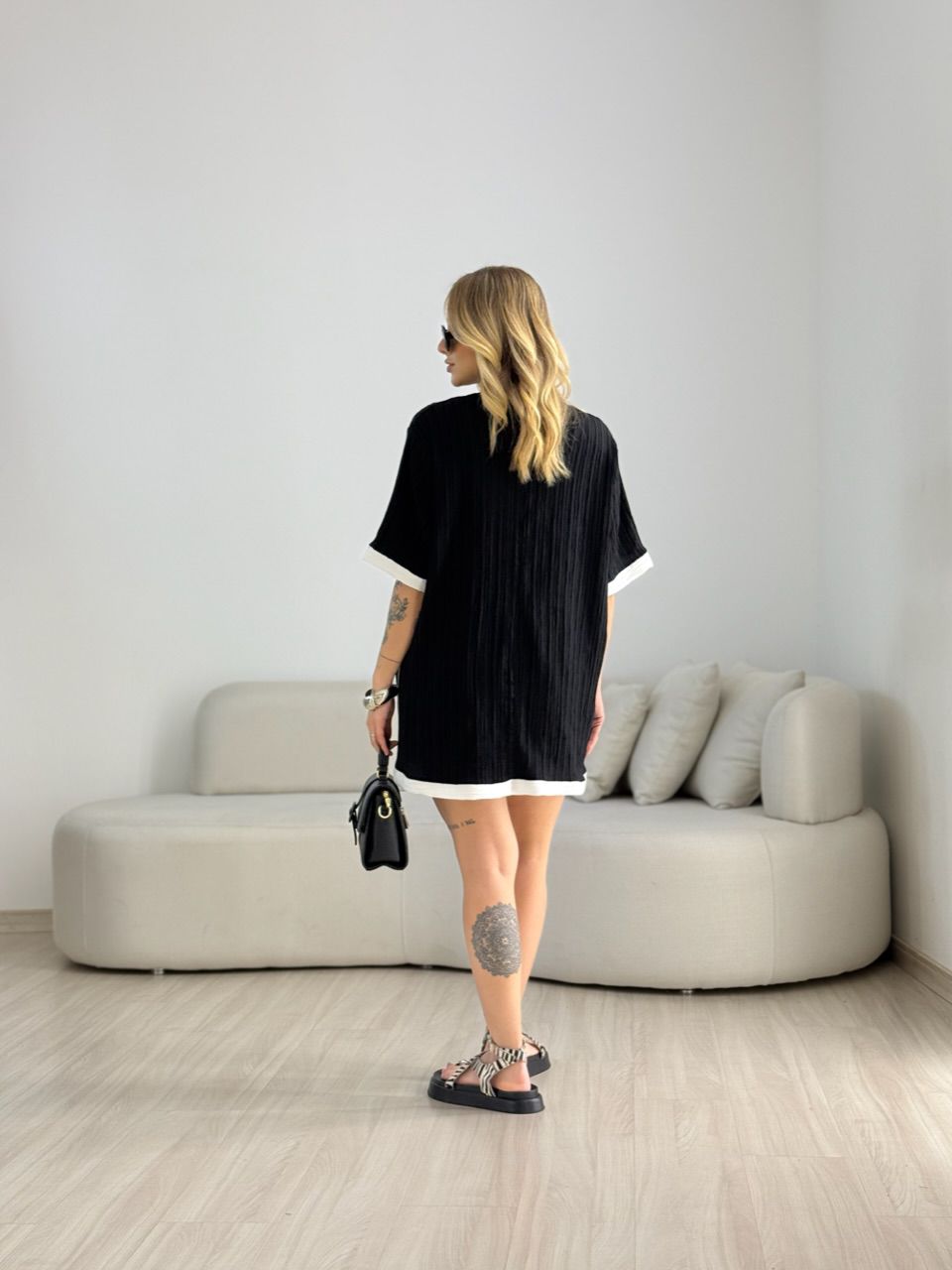 CAMISETA BRENDA CF BICOLOR PRETA