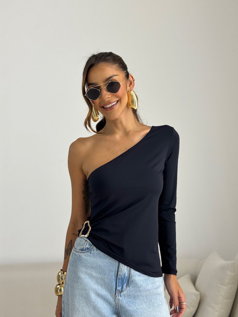 BLUSA ISIS NULA MANGA PRETA