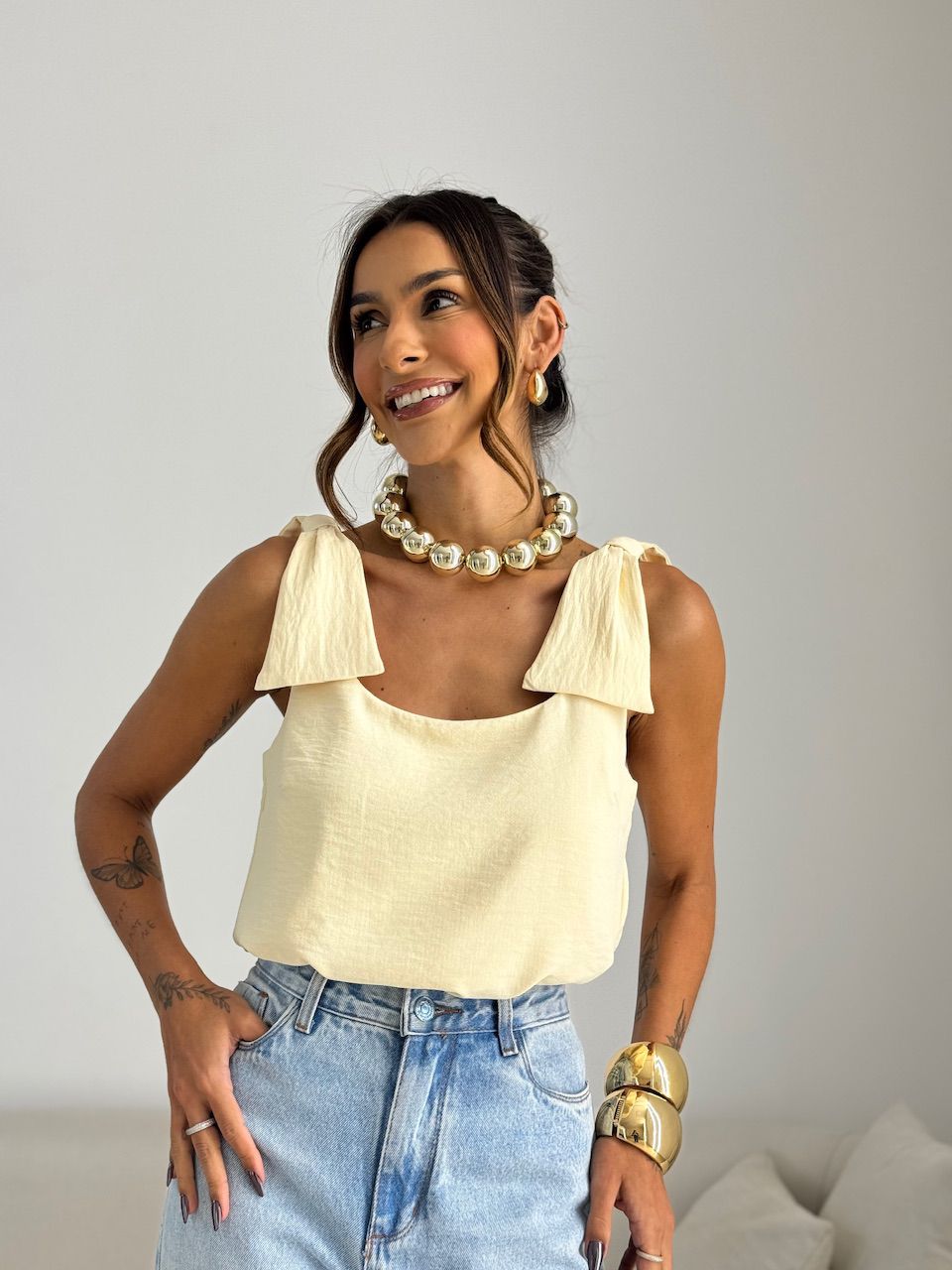 BLUSA MÔNICA LAÇO CREME - 0072360087 - CAROLLA FERRARO