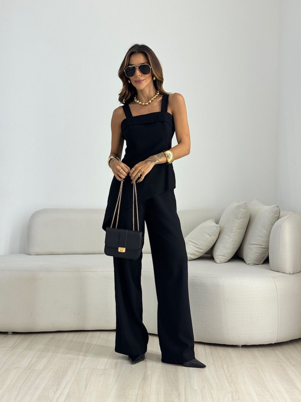 CONJUNTO BEATRIZ BLUSA ASSIMÉTRICA PRETO - 0072330... - CAROLLA FERRARO