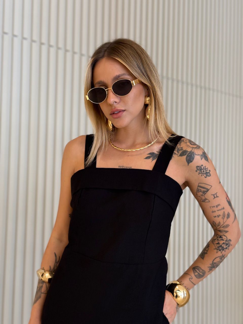 CONJUNTO BEATRIZ BLUSA ASSIMÉTRICA PRETO