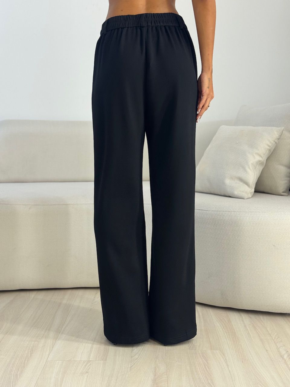 CALÇA JANAÍNA ZÍPER PRETA