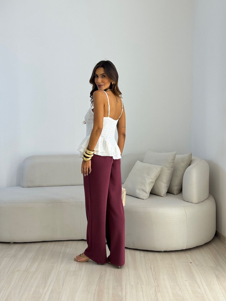 CALÇA JANAÍNA ZÍPER VINHO