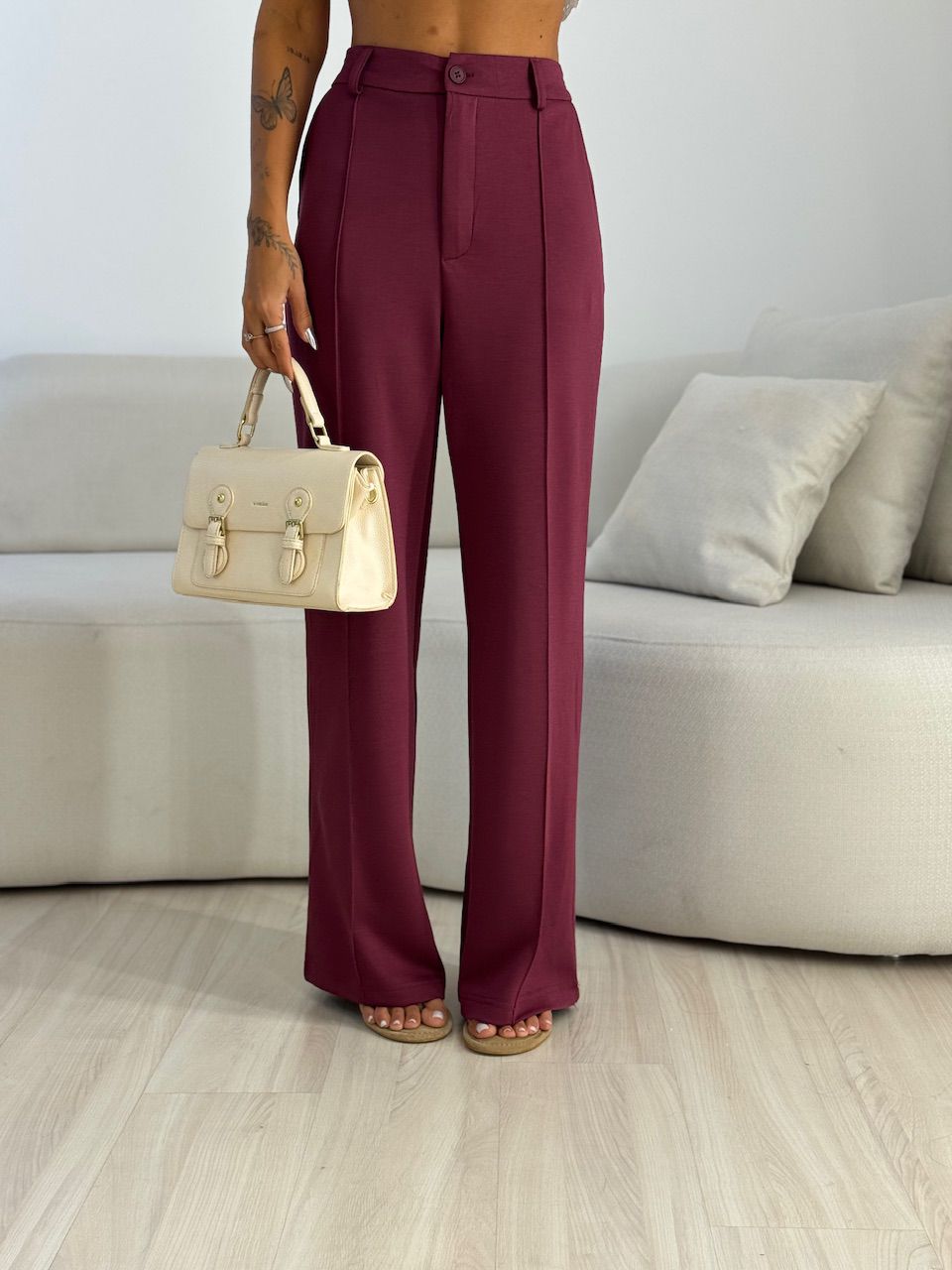 CALÇA JANAÍNA ZÍPER VINHO - 0074140168 - CAROLLA FERRARO