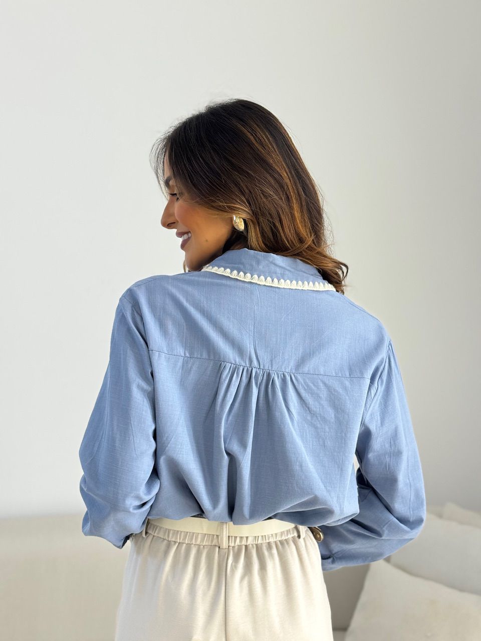 CAMISA DALILA BOLSO BORDADO BLUE JEANS