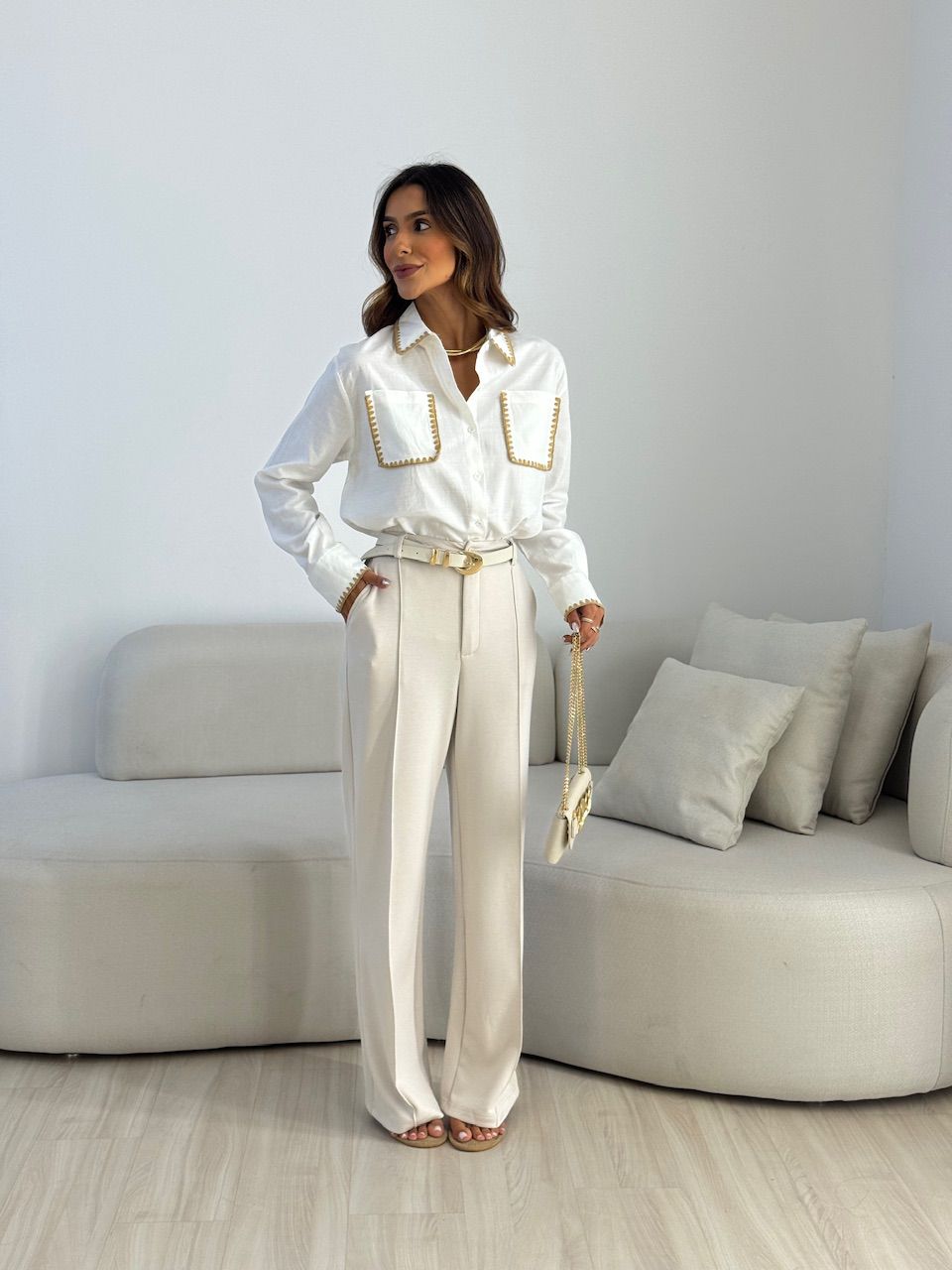 CAMISA DALILA BOLSO BORDADO OFF