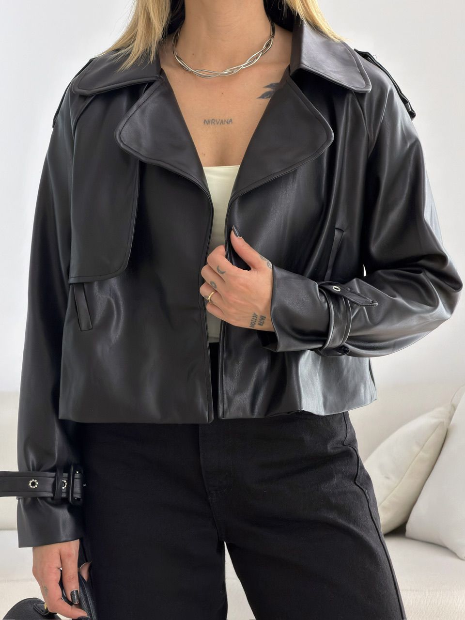 JAQUETA MARIA PAULA COURO FAKE PRETA