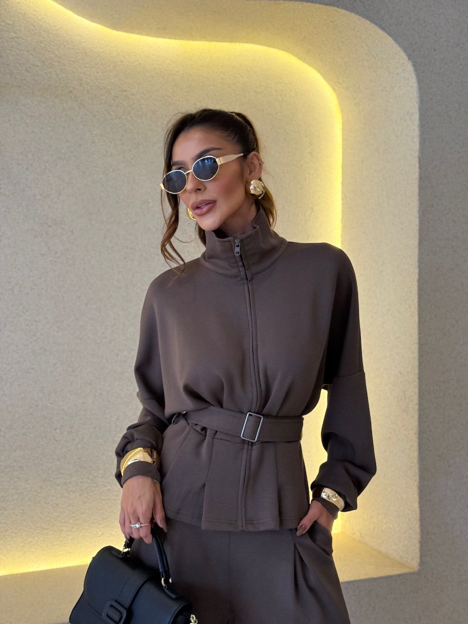 JAQUETA ANA CLAUDIA CINTO Caqui - 0075260096 - CAROLLA FERRARO