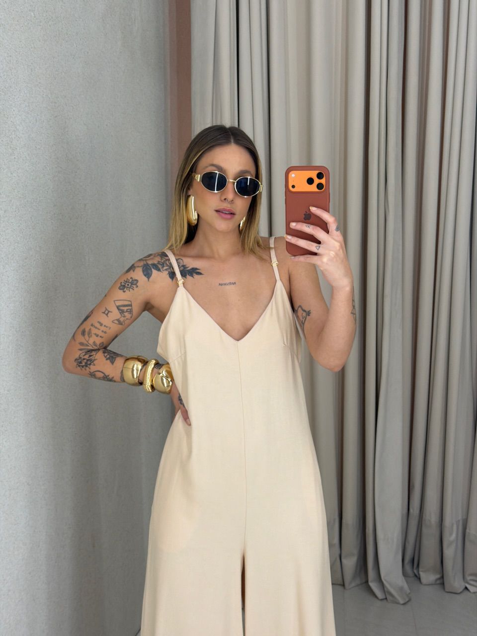 MACACÃO JOYCE ALCINHA AREIA