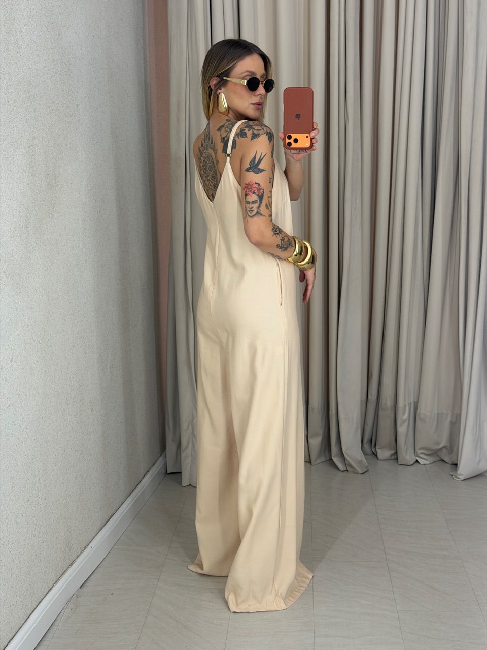 MACACÃO JOYCE ALCINHA AREIA