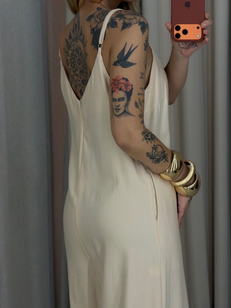 MACACÃO JOYCE ALCINHA AREIA