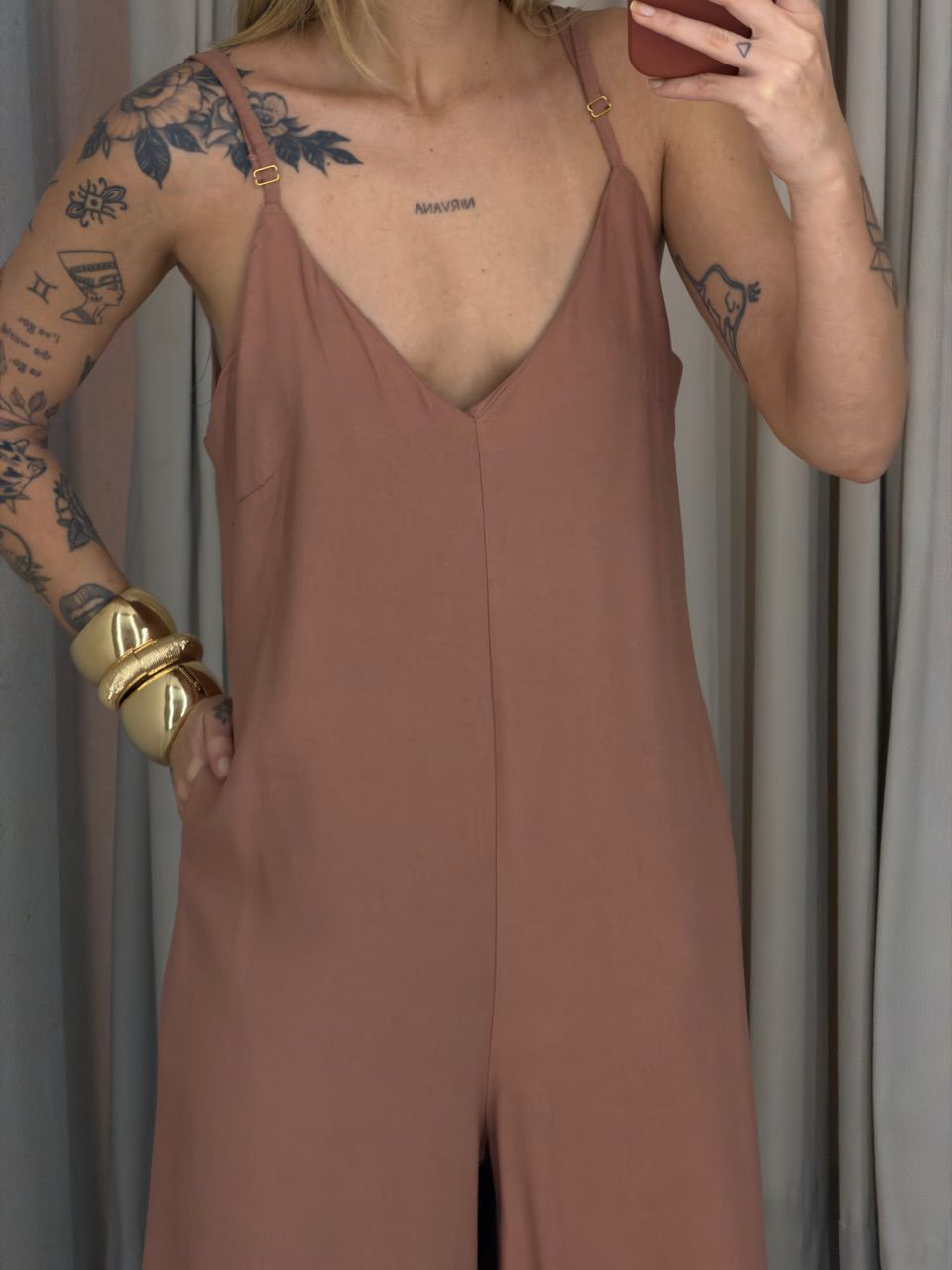 MACACÃO JOYCE ALCINHA CAPUCCINO 