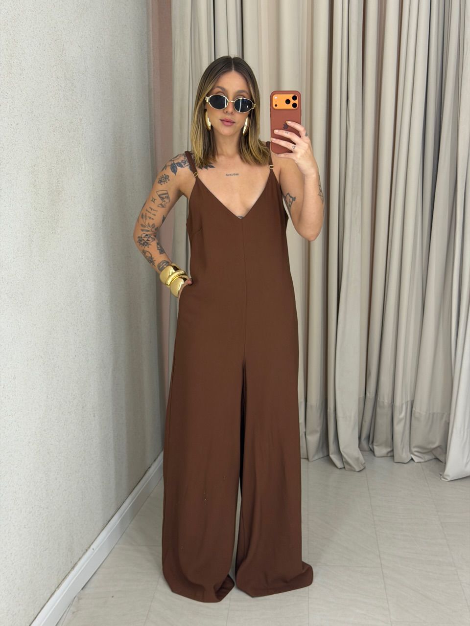 MACACÃO JOYCE ALCINHA MARROM - 0075230054 - CAROLLA FERRARO