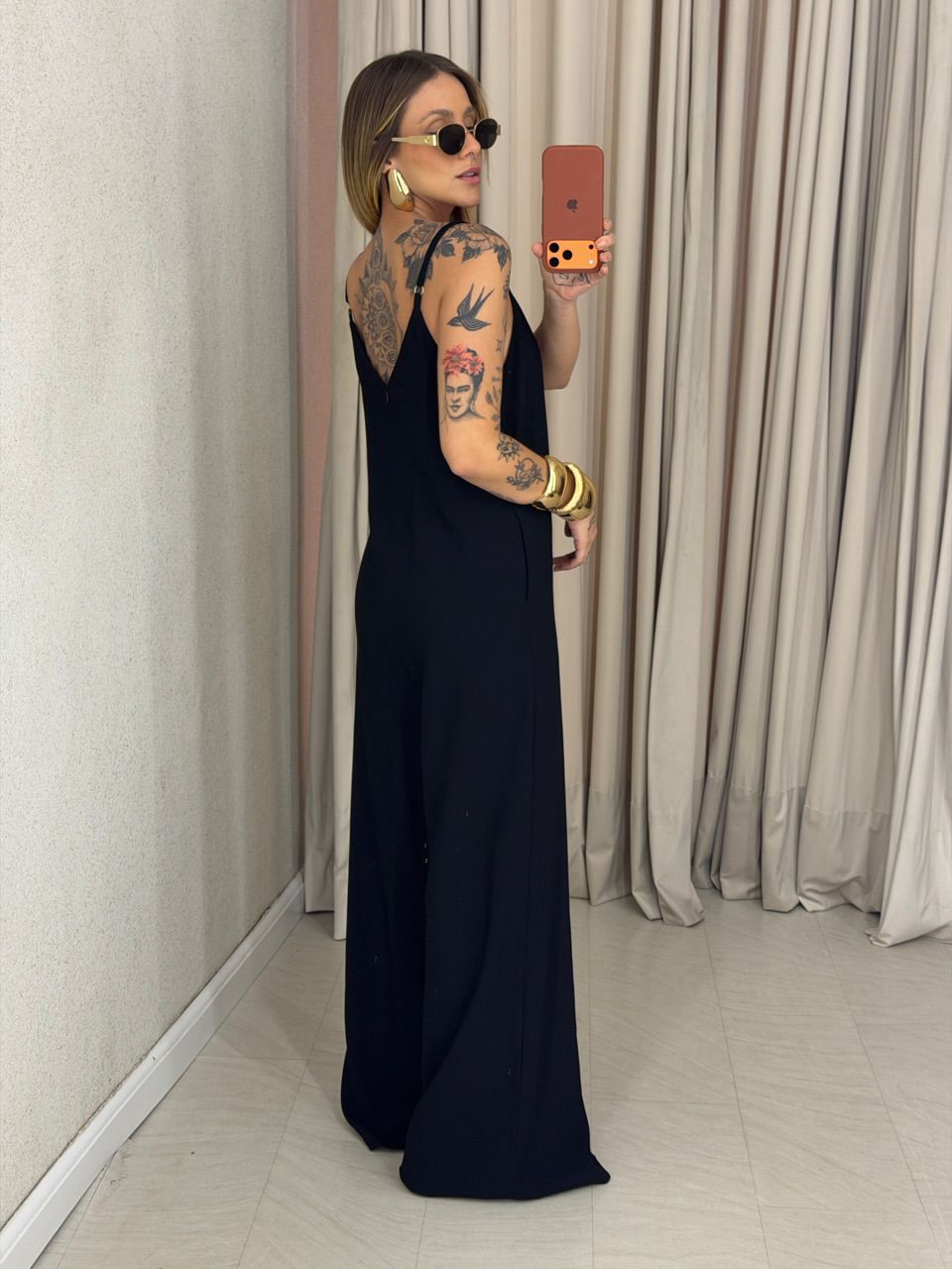 MACACÃO JOYCE ALCINHA PRETO