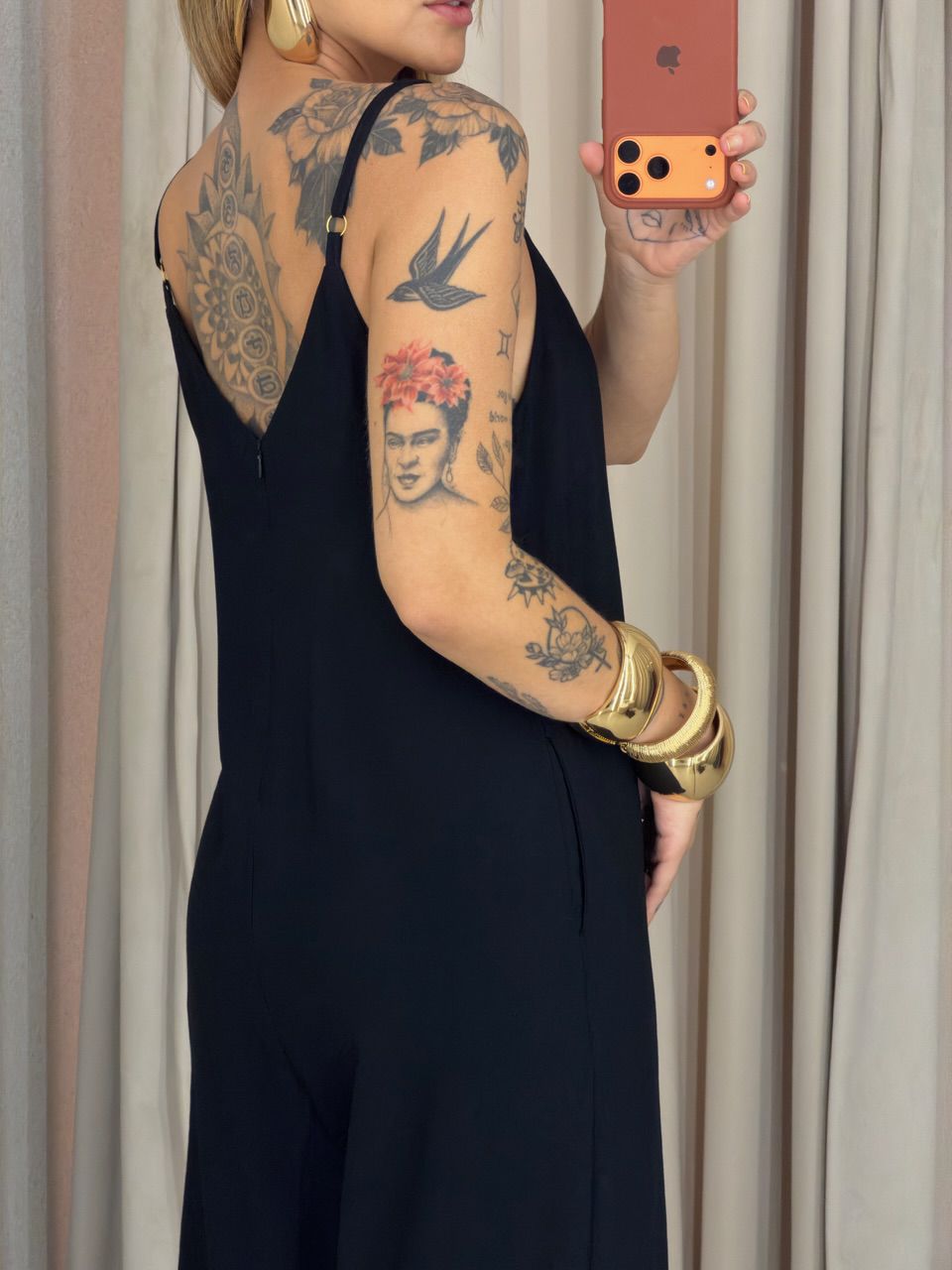 MACACÃO JOYCE ALCINHA PRETO