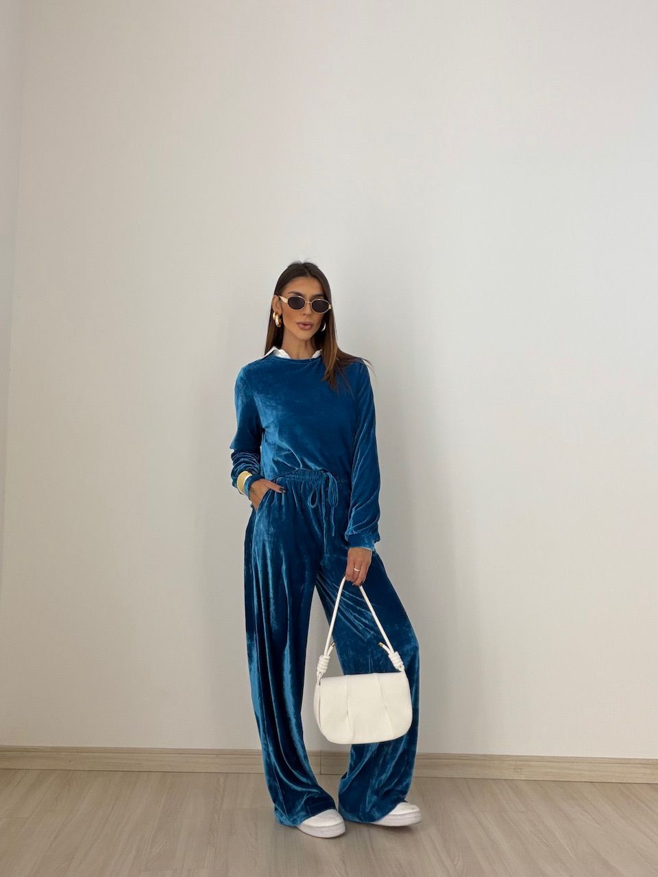 CONJUNTO VALESCA VELUDO AZUL - 0077570109 - CAROLLA FERRARO