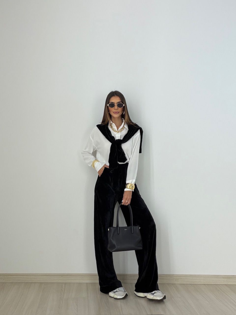 CONJUNTO VALESCA VELUDO PRETO