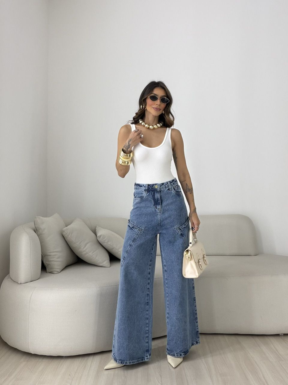 CALÇA VITÓRIA BOLSOS JEANS MÉDIO