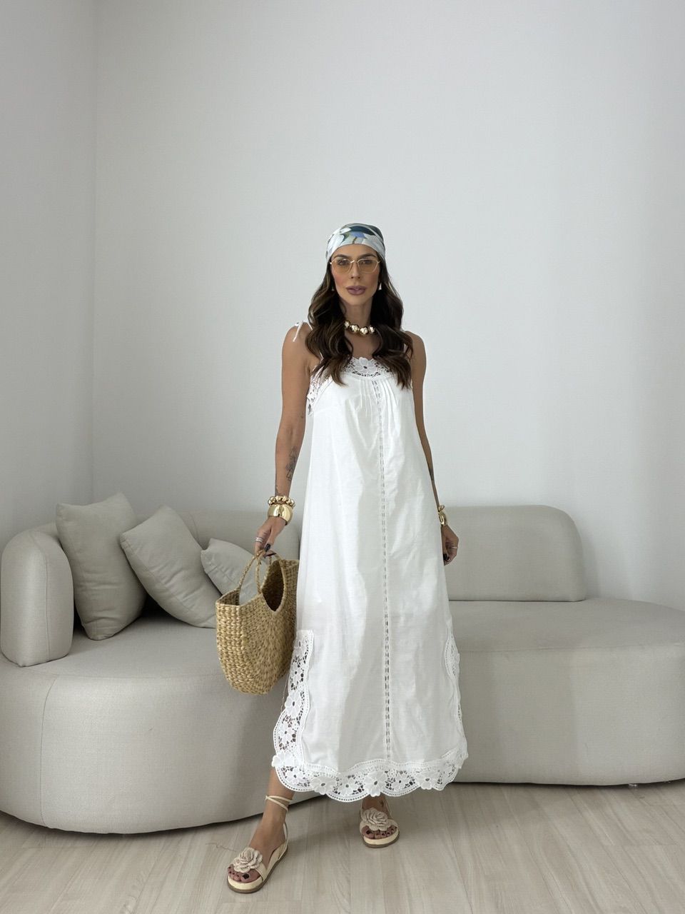 VESTIDO LARISSA RENDA OFF