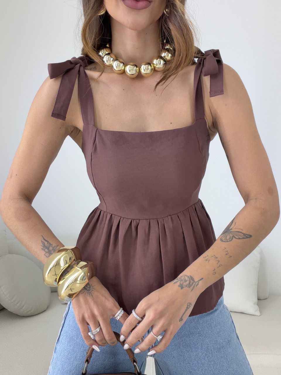 BLUSA MAÍRA PEPLUM MARROM
