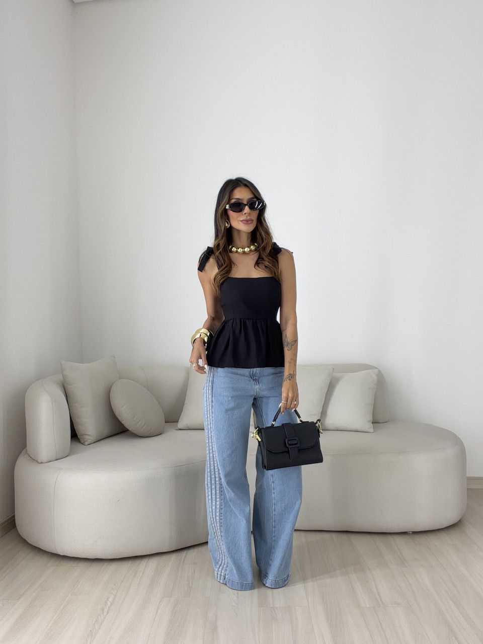 BLUSA MAÍRA PEPLUM PRETA