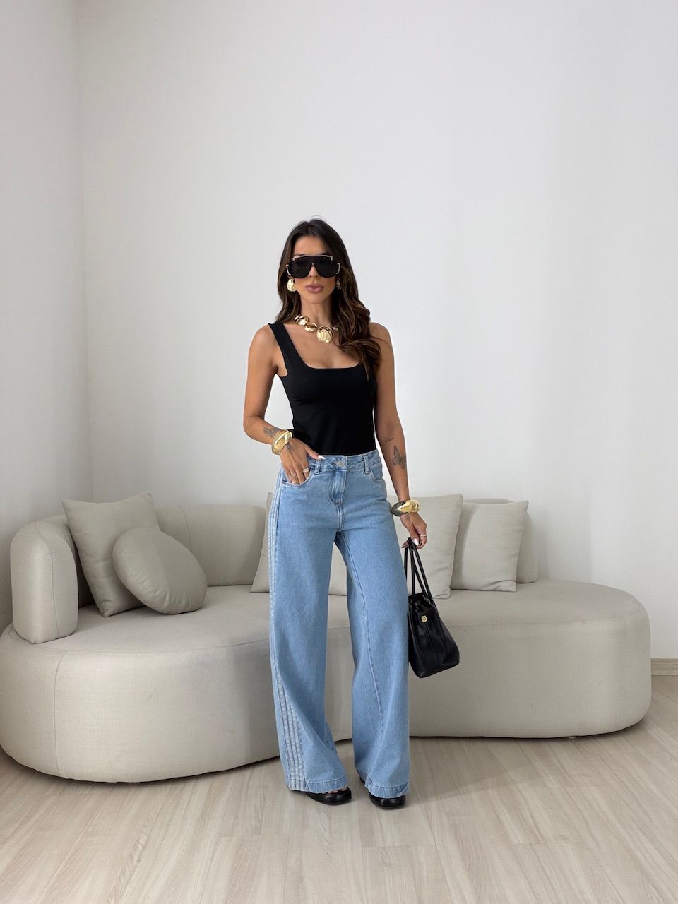 CALÇA TACIANE LISTRAS LATERAIS JEANS CLARO