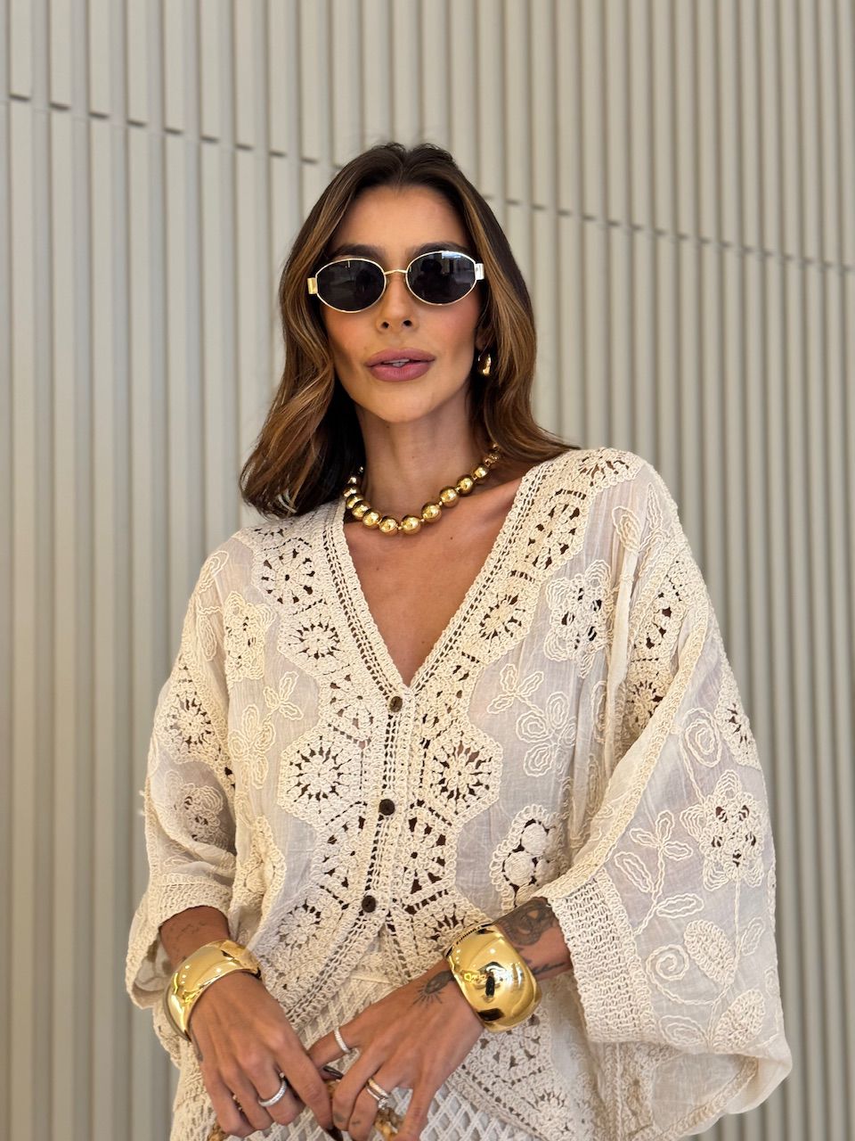 CAMISA REGINA CROCHÊ CRU - 0072420132 - CAROLLA FERRARO