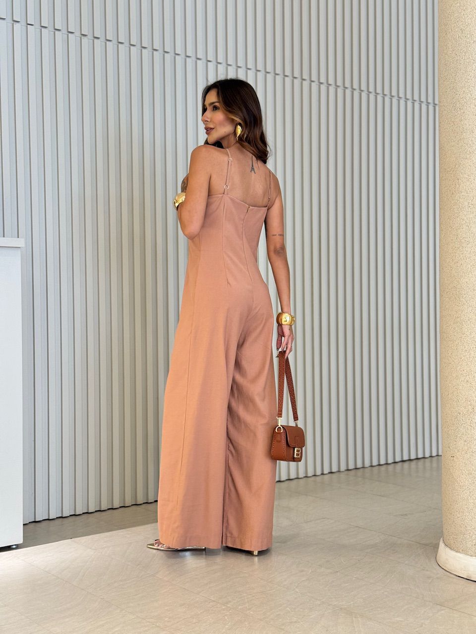 MACACÃO LARISSA FRENTE ÚNICA CAPUCCINO 