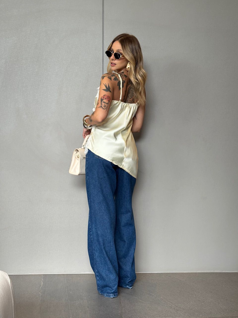 BLUSA ALANA ACETINADA YELLOW BUTTER