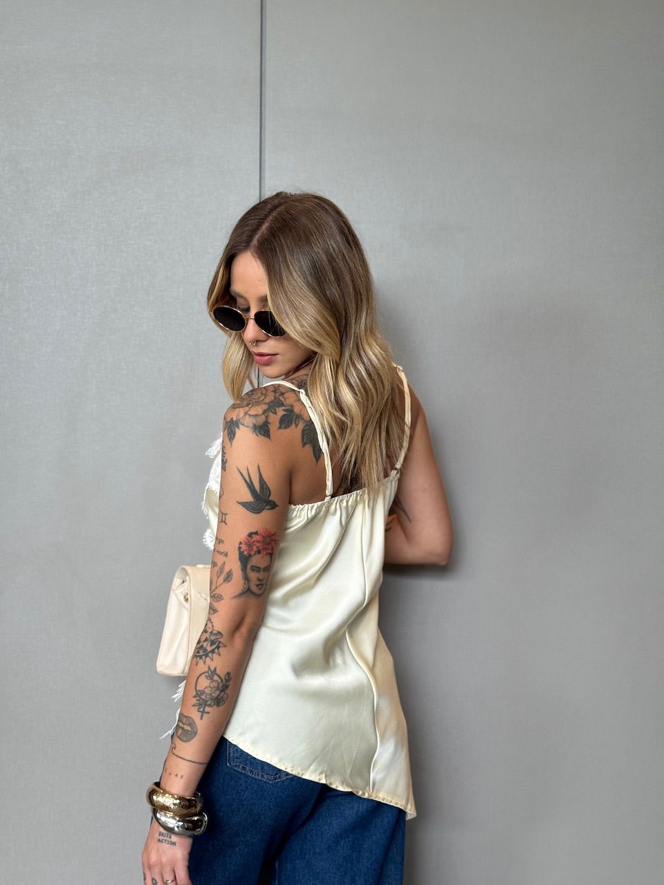 BLUSA ALANA ACETINADA YELLOW BUTTER