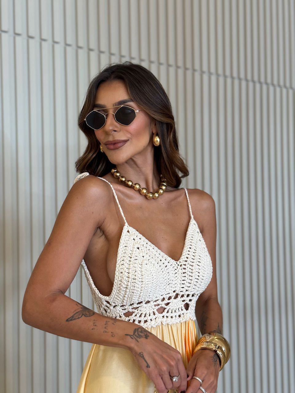 VESTIDO CATARINA CROCHÊ AMARELO