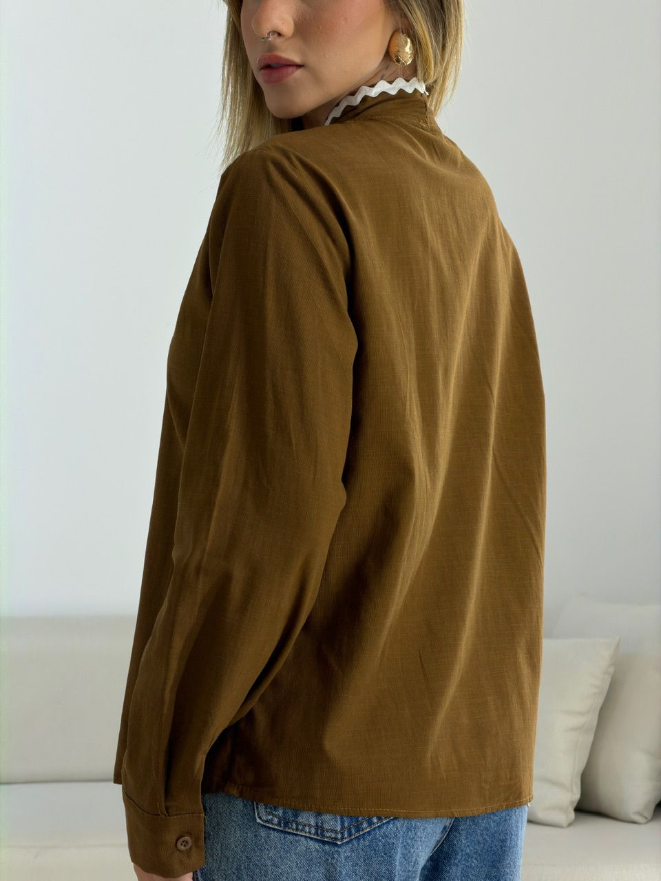 CAMISA PAOLA AMARRAÇÃO MARROM