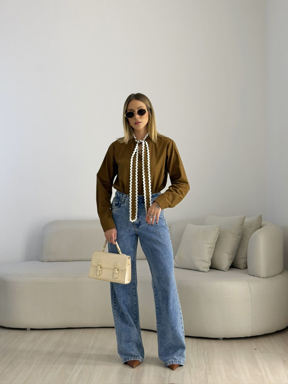 CAMISA PAOLA AMARRAÇÃO MARROM