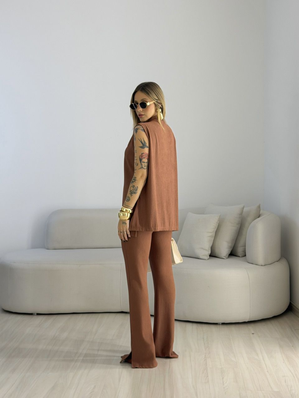 CONJUNTO MILENA BLUSA CALÇA CAPUCCINO 